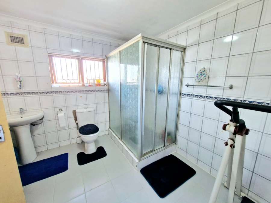3 Bedroom Property for Sale in Dawncrest KwaZulu-Natal