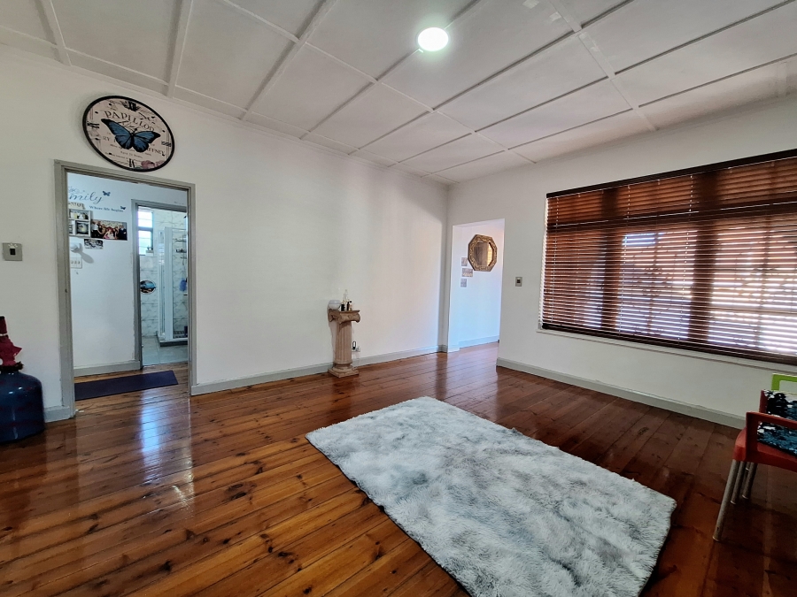 2 Bedroom Property for Sale in Glenwood KwaZulu-Natal