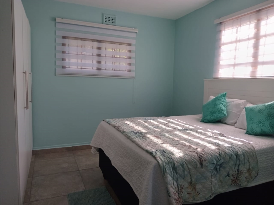 To Let 3 Bedroom Property for Rent in Margate KwaZulu-Natal
