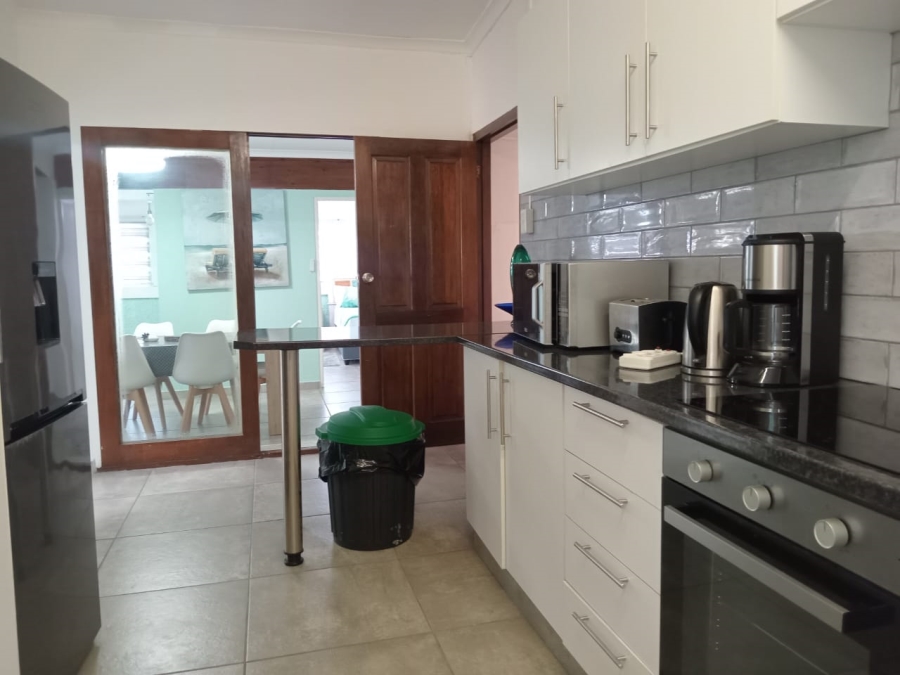 To Let 3 Bedroom Property for Rent in Margate KwaZulu-Natal