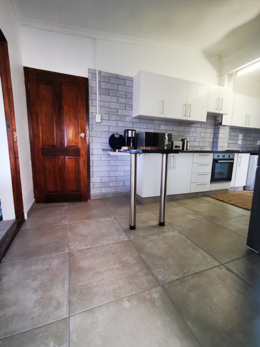 To Let 3 Bedroom Property for Rent in Margate KwaZulu-Natal