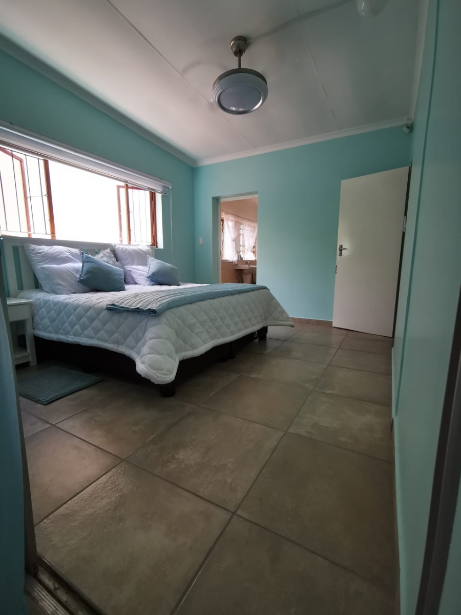 To Let 3 Bedroom Property for Rent in Margate KwaZulu-Natal