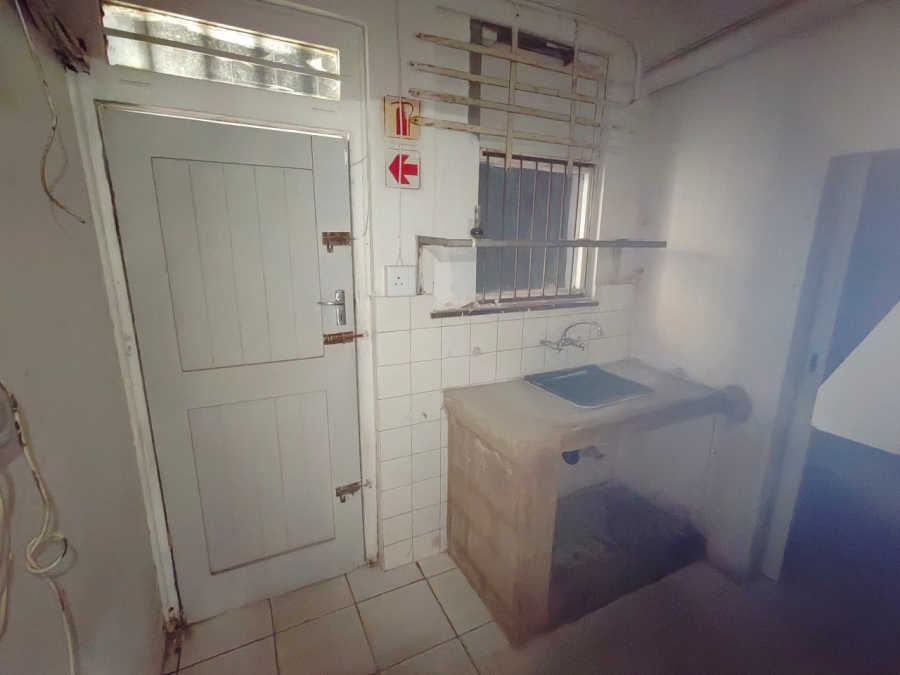 To Let commercial Property for Rent in Margate KwaZulu-Natal
