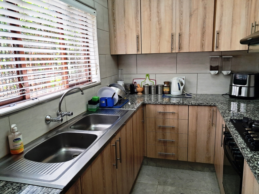 2 Bedroom Property for Sale in Chasedene KwaZulu-Natal