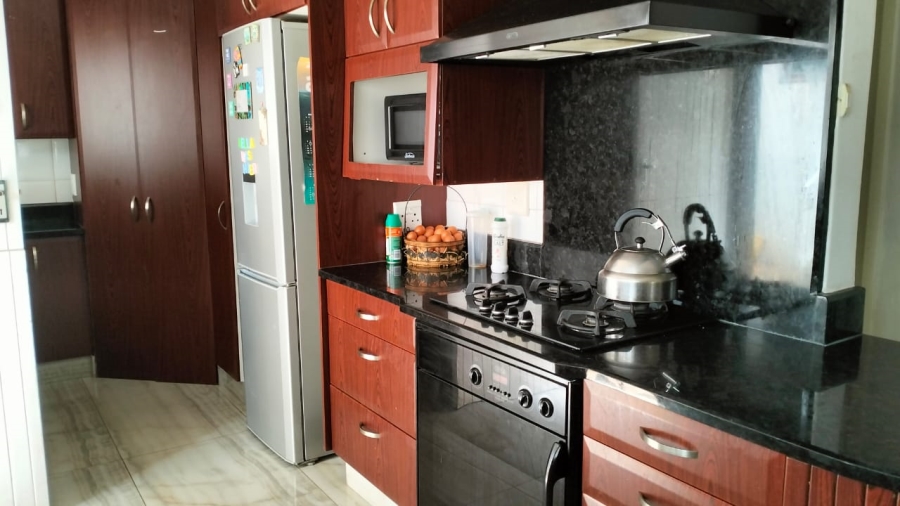 4 Bedroom Property for Sale in Chase Valley Heights KwaZulu-Natal