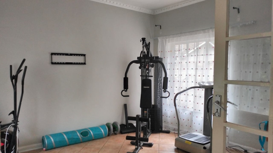 4 Bedroom Property for Sale in Chase Valley Heights KwaZulu-Natal