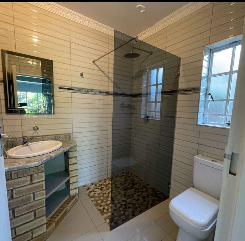 4 Bedroom Property for Sale in Chase Valley Heights KwaZulu-Natal
