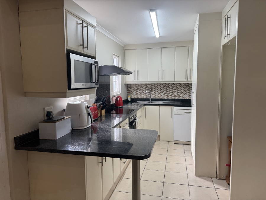 4 Bedroom Property for Sale in Gillitts KwaZulu-Natal