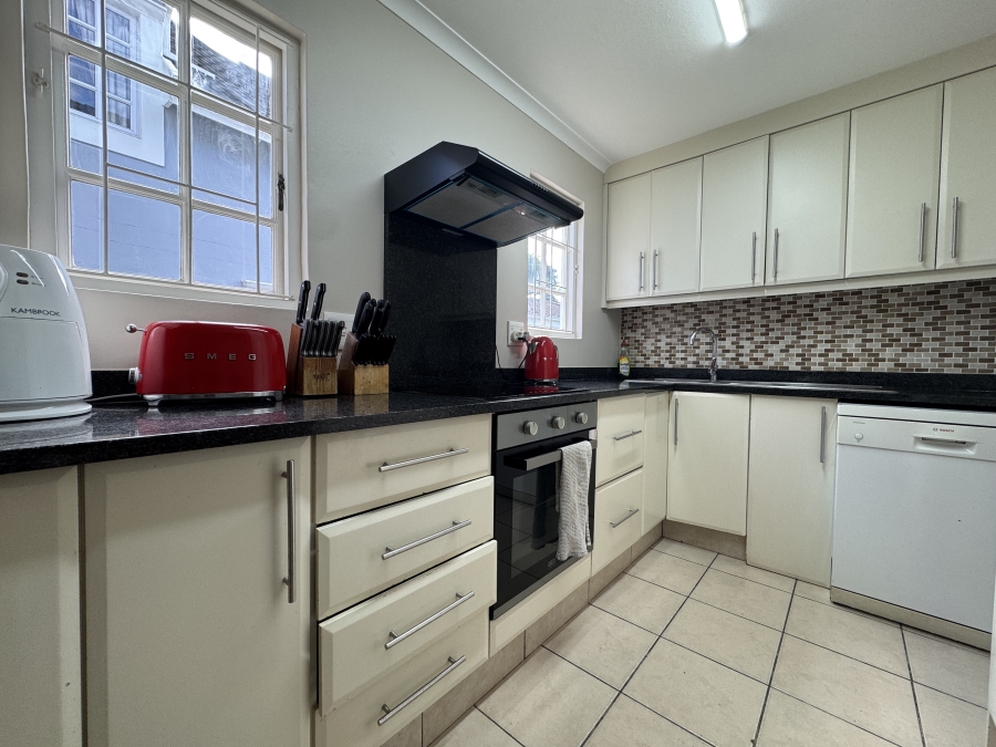 4 Bedroom Property for Sale in Gillitts KwaZulu-Natal