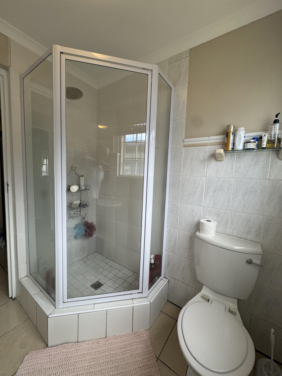 4 Bedroom Property for Sale in Gillitts KwaZulu-Natal