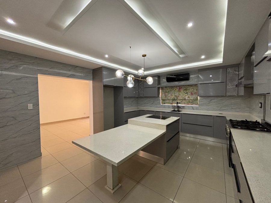 5 Bedroom Property for Sale in Ballito Central KwaZulu-Natal