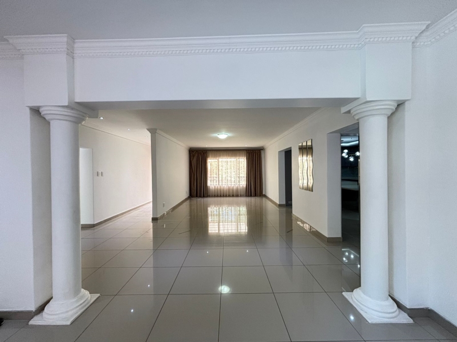 5 Bedroom Property for Sale in Ballito Central KwaZulu-Natal