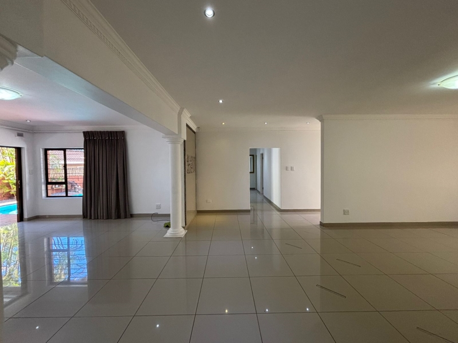 5 Bedroom Property for Sale in Ballito Central KwaZulu-Natal