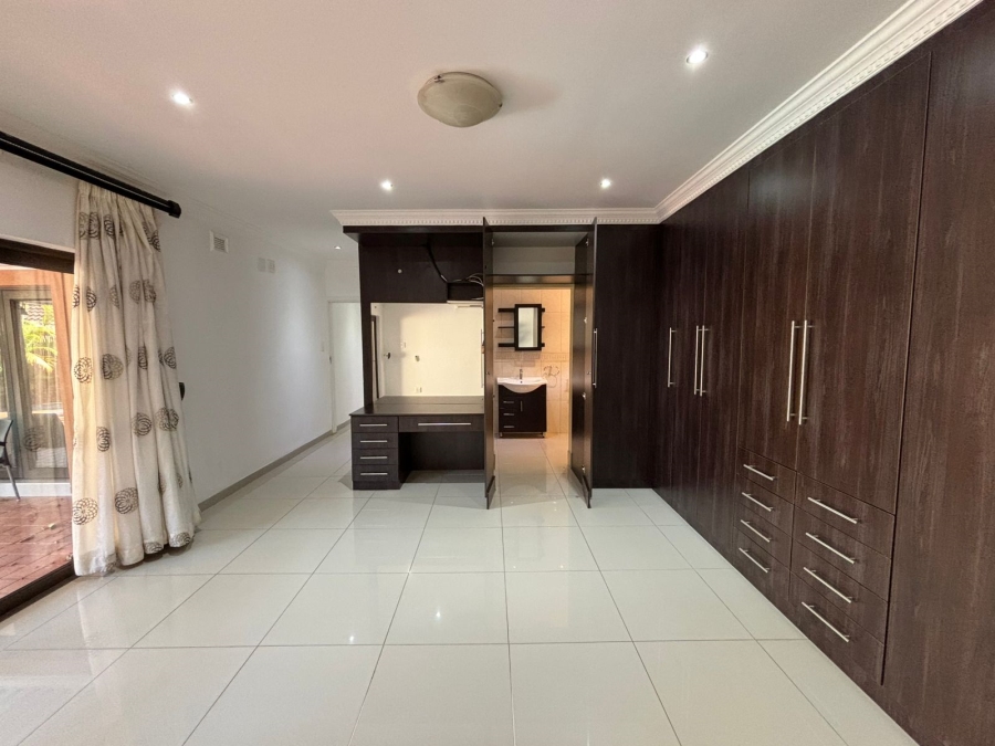 5 Bedroom Property for Sale in Ballito Central KwaZulu-Natal