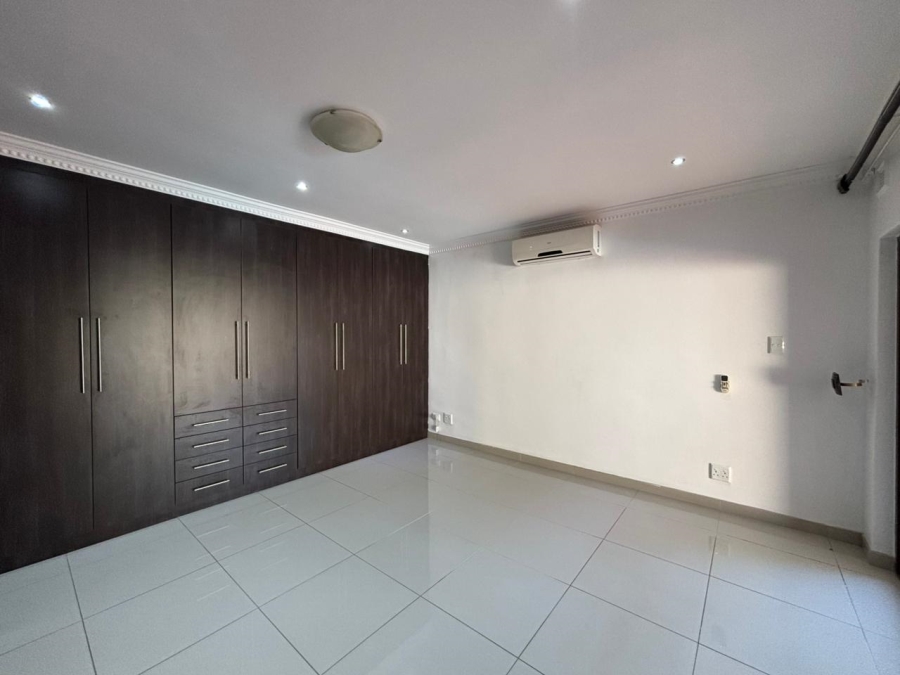 5 Bedroom Property for Sale in Ballito Central KwaZulu-Natal