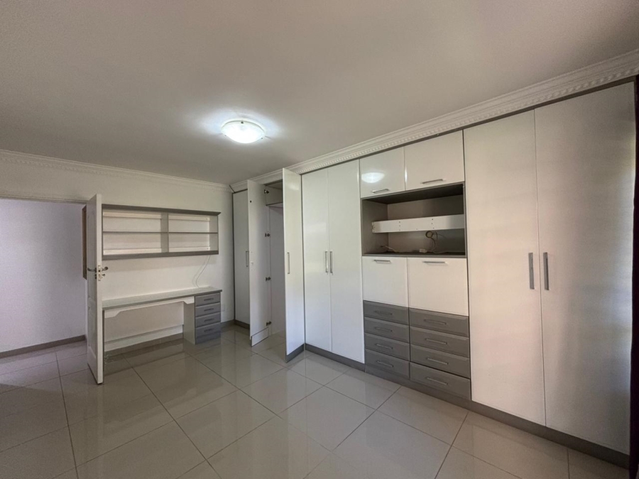 5 Bedroom Property for Sale in Ballito Central KwaZulu-Natal