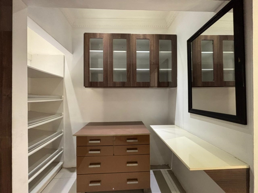5 Bedroom Property for Sale in Ballito Central KwaZulu-Natal