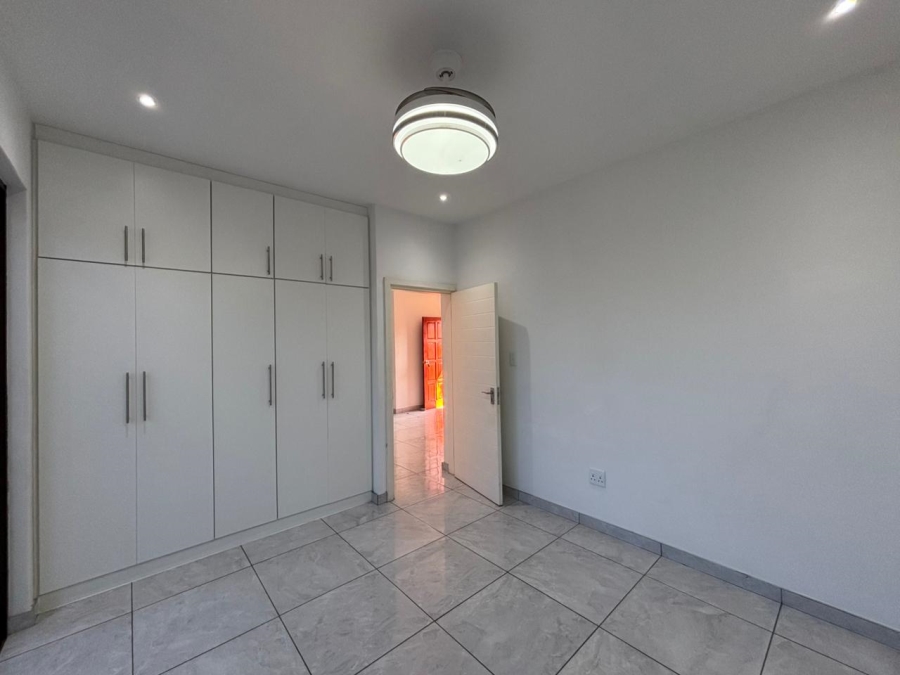 5 Bedroom Property for Sale in Ballito Central KwaZulu-Natal