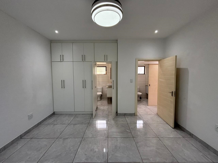 5 Bedroom Property for Sale in Ballito Central KwaZulu-Natal