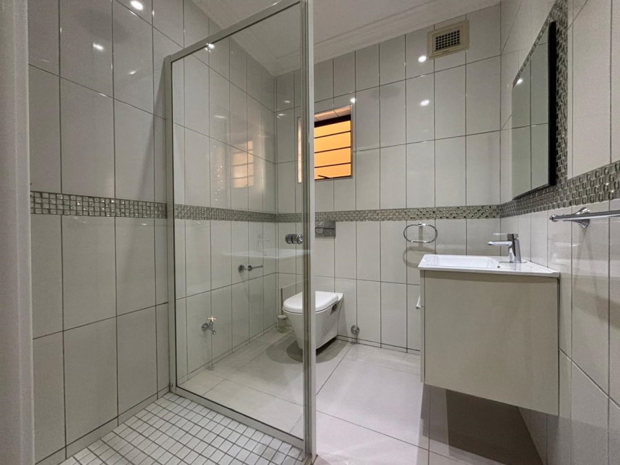 5 Bedroom Property for Sale in Ballito Central KwaZulu-Natal