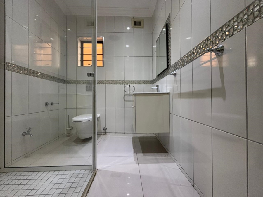 5 Bedroom Property for Sale in Ballito Central KwaZulu-Natal