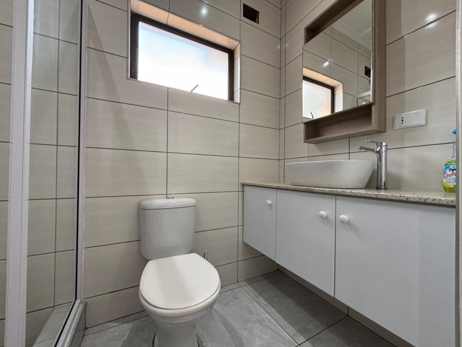 5 Bedroom Property for Sale in Ballito Central KwaZulu-Natal