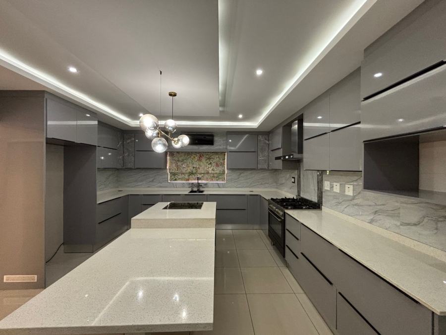 5 Bedroom Property for Sale in Ballito Central KwaZulu-Natal