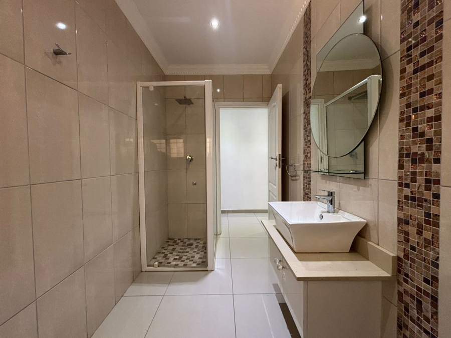 5 Bedroom Property for Sale in Ballito Central KwaZulu-Natal