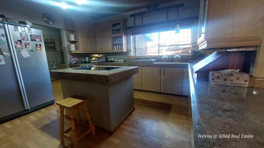 4 Bedroom Property for Sale in Pioneer Park KwaZulu-Natal