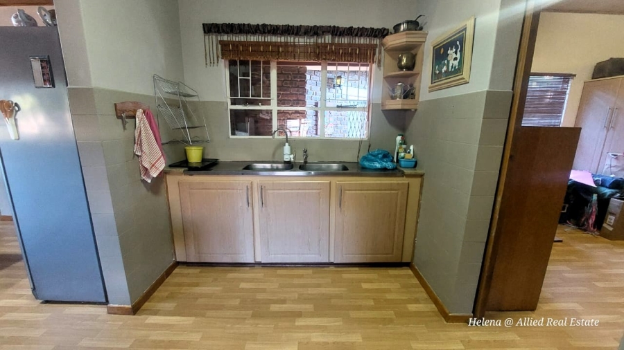 4 Bedroom Property for Sale in Pioneer Park KwaZulu-Natal