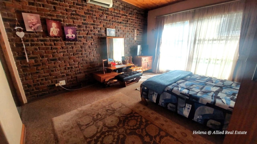 4 Bedroom Property for Sale in Pioneer Park KwaZulu-Natal