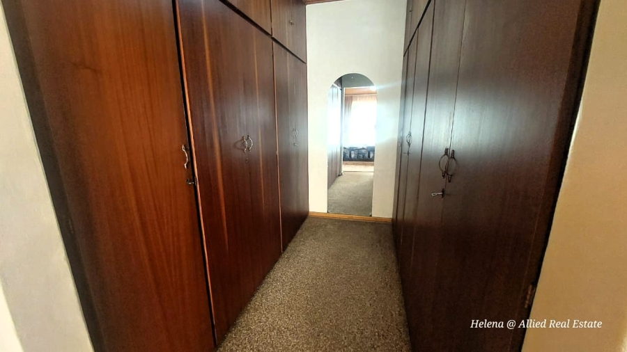 4 Bedroom Property for Sale in Pioneer Park KwaZulu-Natal