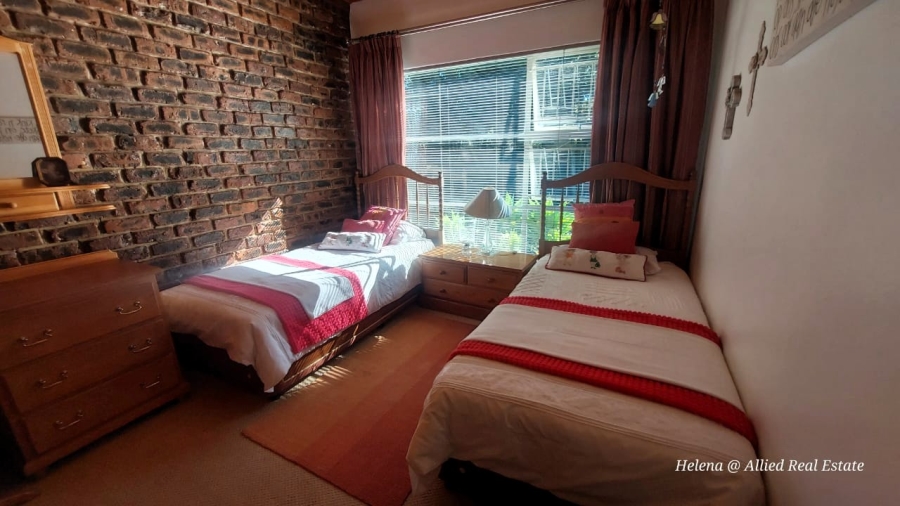 4 Bedroom Property for Sale in Pioneer Park KwaZulu-Natal