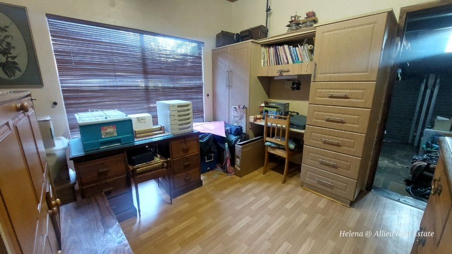 4 Bedroom Property for Sale in Pioneer Park KwaZulu-Natal