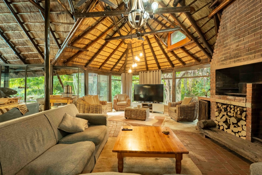 4 Bedroom Property for Sale in Amanzimtoti KwaZulu-Natal