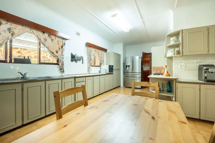 4 Bedroom Property for Sale in Amanzimtoti KwaZulu-Natal