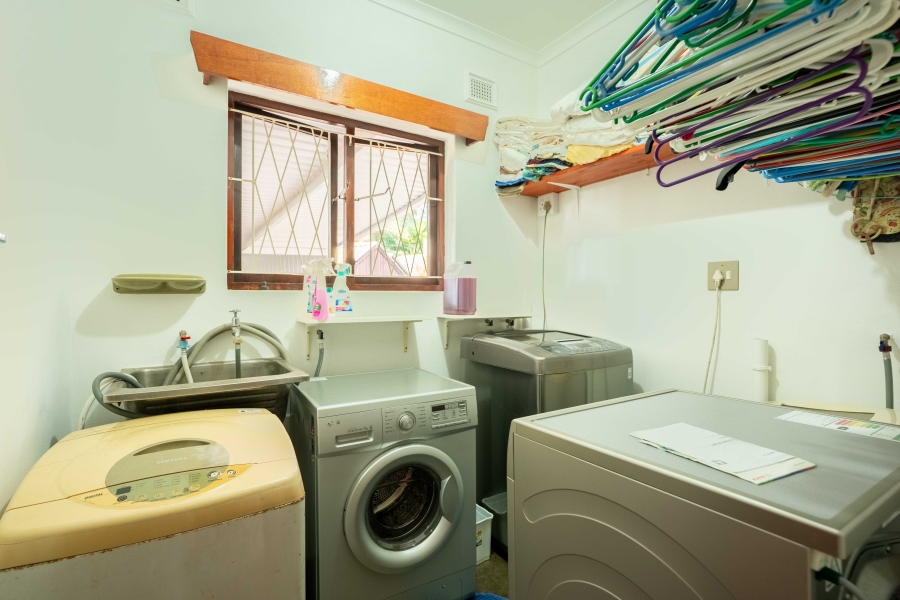 4 Bedroom Property for Sale in Amanzimtoti KwaZulu-Natal