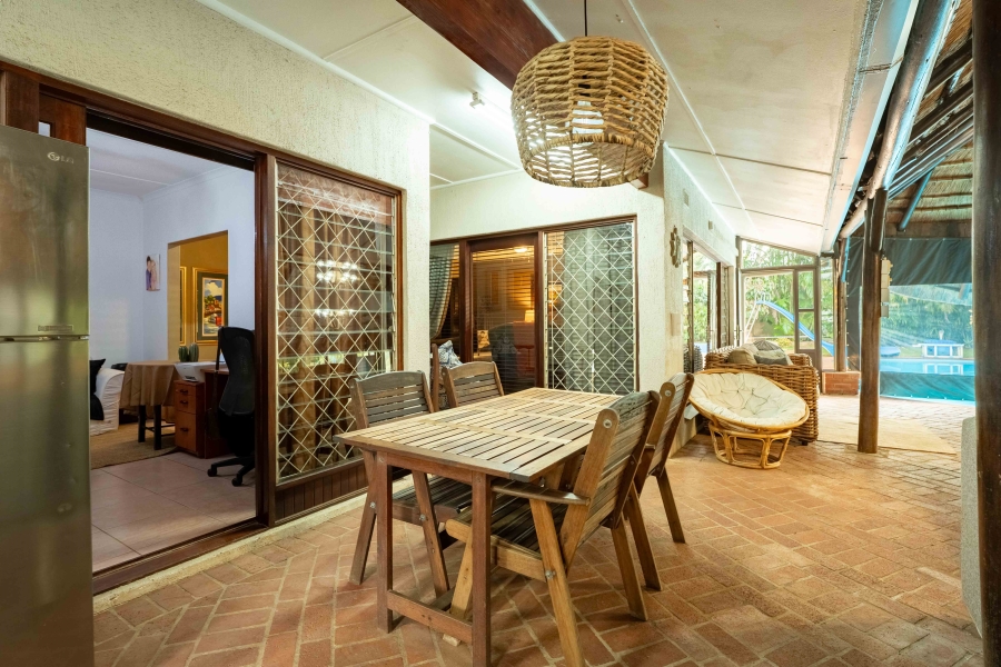 4 Bedroom Property for Sale in Amanzimtoti KwaZulu-Natal