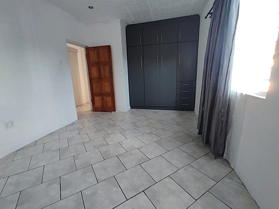 To Let 1 Bedroom Property for Rent in Bluff KwaZulu-Natal