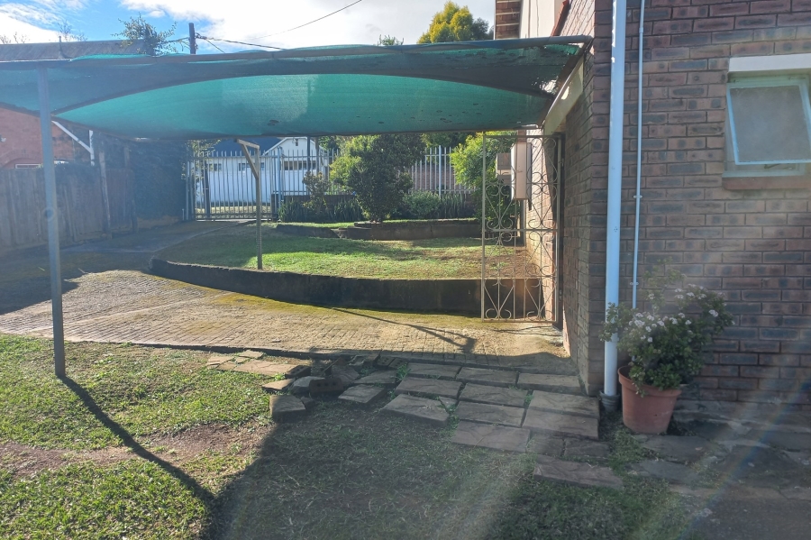 To Let 1 Bedroom Property for Rent in Scottsville KwaZulu-Natal