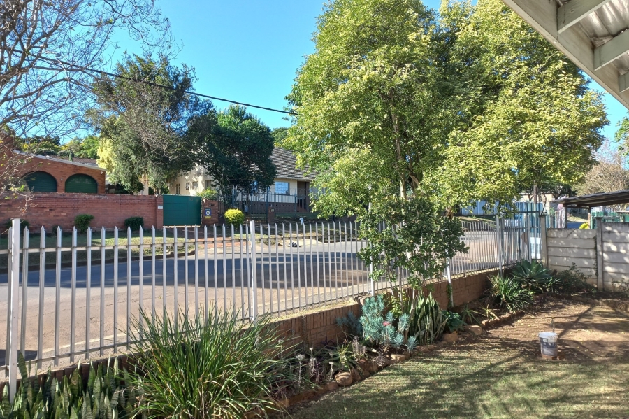 To Let 1 Bedroom Property for Rent in Scottsville KwaZulu-Natal