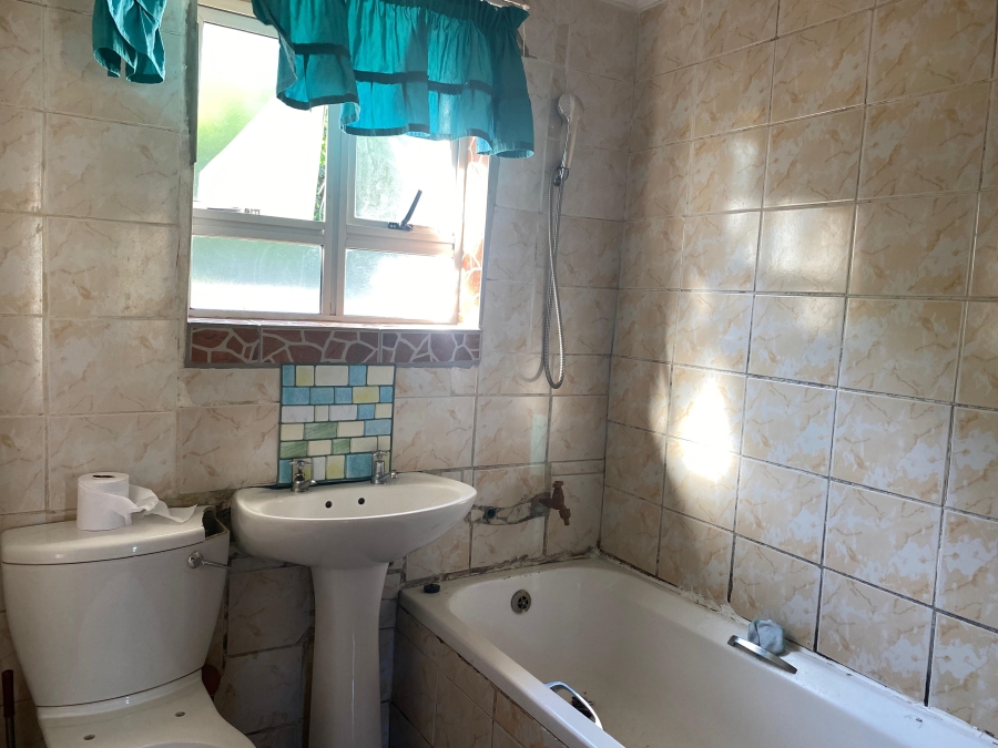 10 Bedroom Property for Sale in Umlazi F KwaZulu-Natal