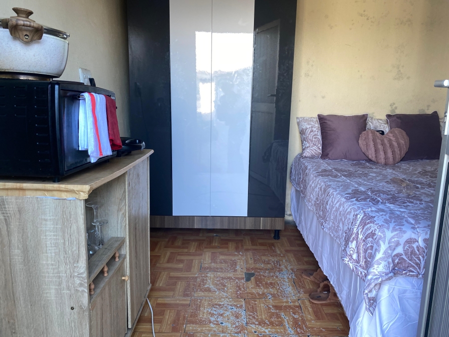 10 Bedroom Property for Sale in Umlazi F KwaZulu-Natal