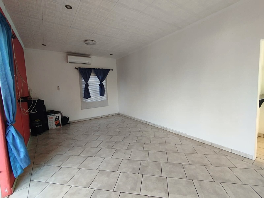 To Let 2 Bedroom Property for Rent in Bluff KwaZulu-Natal