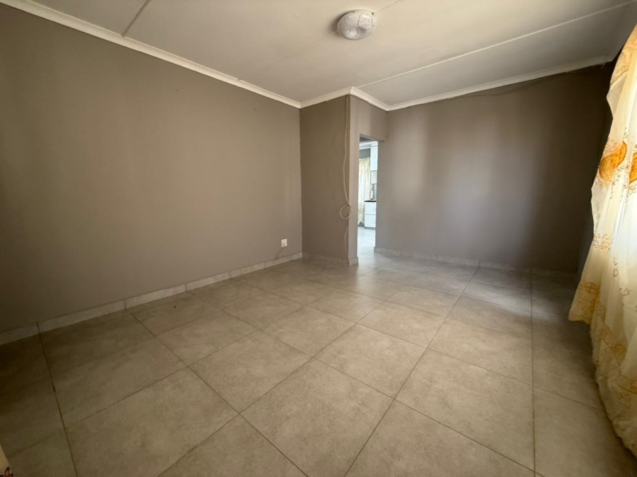 To Let 3 Bedroom Property for Rent in Kharwastan KwaZulu-Natal