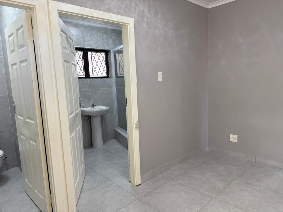 To Let 3 Bedroom Property for Rent in Kharwastan KwaZulu-Natal