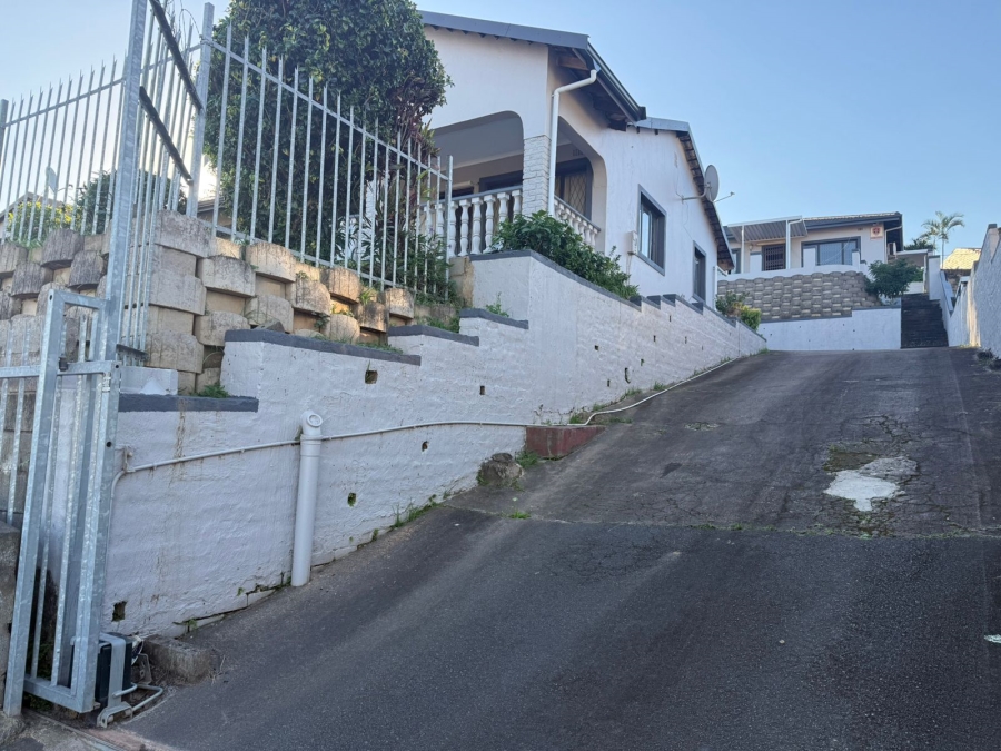 To Let 2 Bedroom Property for Rent in Kharwastan KwaZulu-Natal