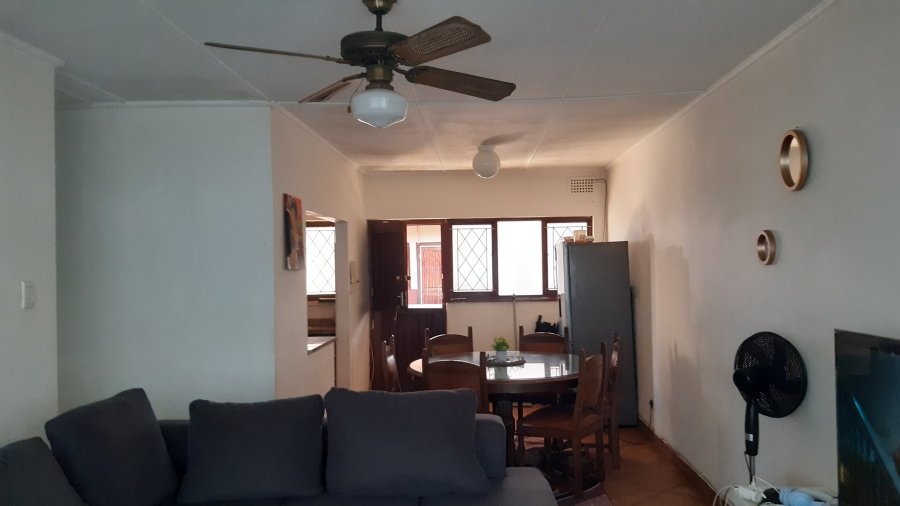2 Bedroom Property for Sale in Amanzimtoti KwaZulu-Natal