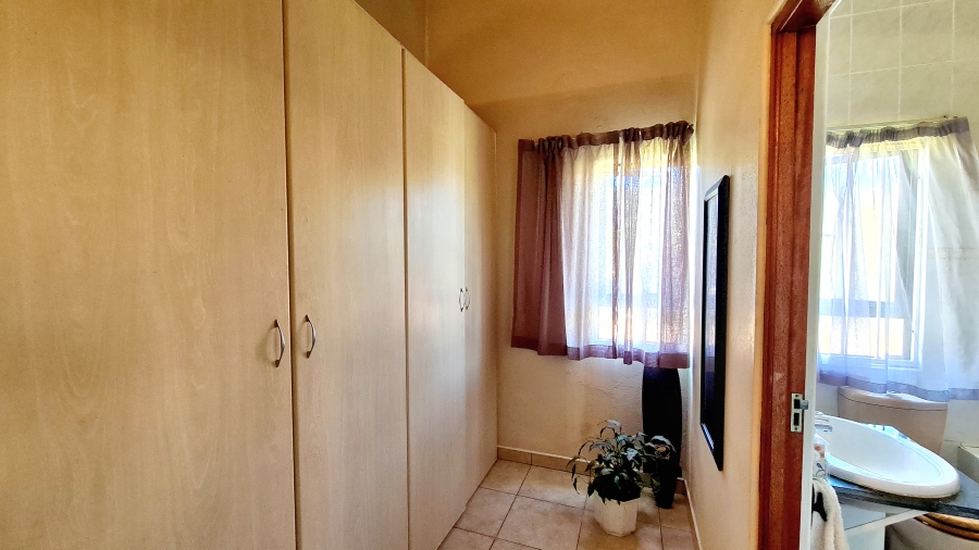 3 Bedroom Property for Sale in Kelso KwaZulu-Natal