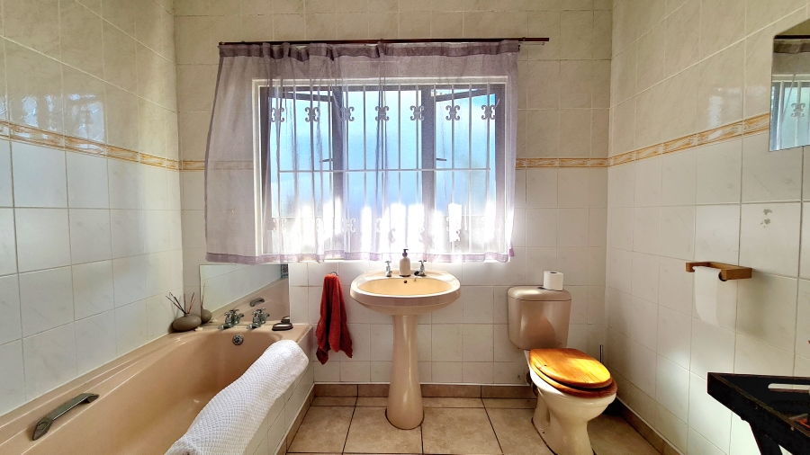 3 Bedroom Property for Sale in Kelso KwaZulu-Natal